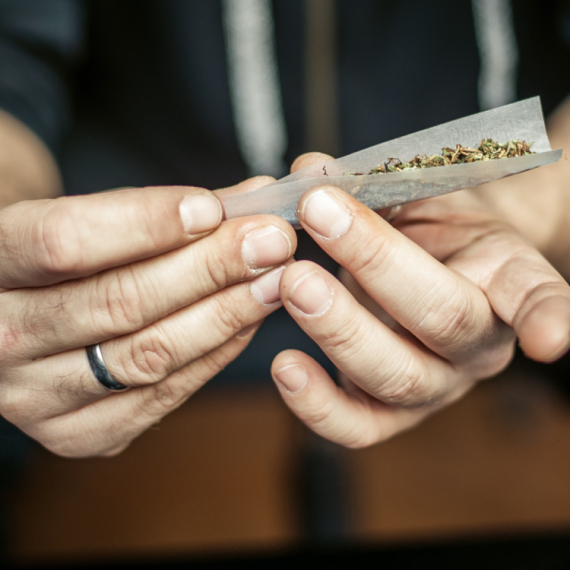 Legalizovali marihuanu, sada uvode paprene kazne za vozače