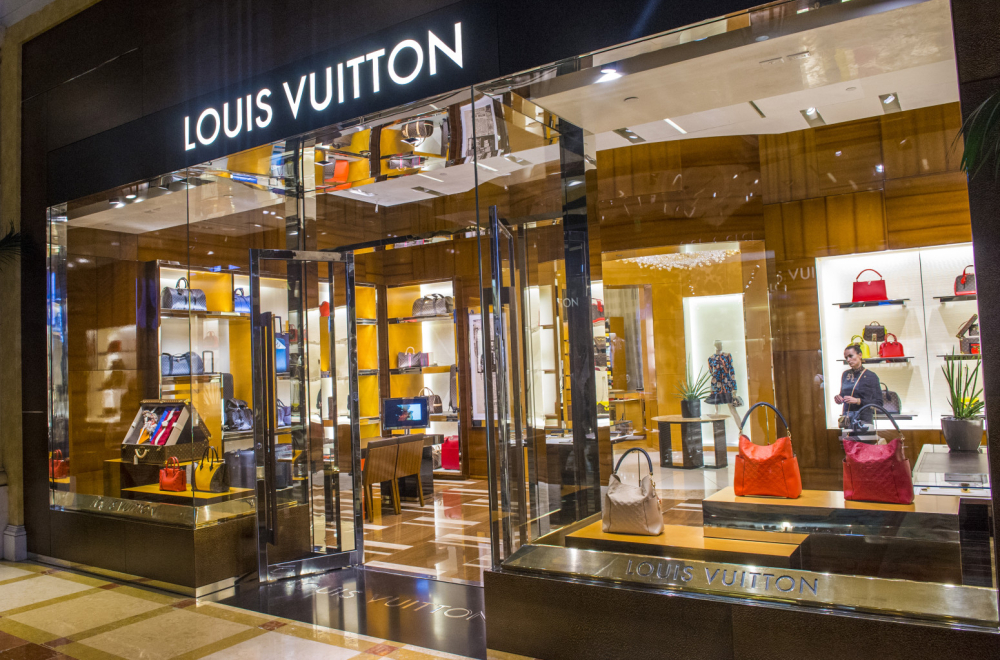 LVMH izgubio lidersku poziciju na tržištu: Evo ko je novi kralj luksuza