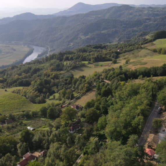 Nestvarno mesto na zapadu Srbije: Ovaj vidikovac posećuju turisti iz celog sveta FOTO
