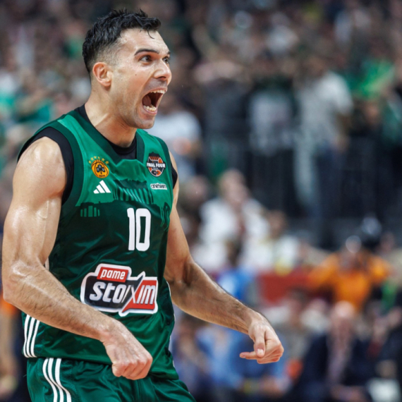 Slukas i Janakopulos ne prestaju da provociraju Olimpijakos