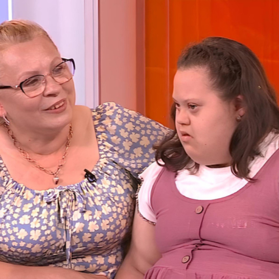 Ona je jedina žena u Srbiji koja je usvojila dete sa Daunovim sindromom VIDEO