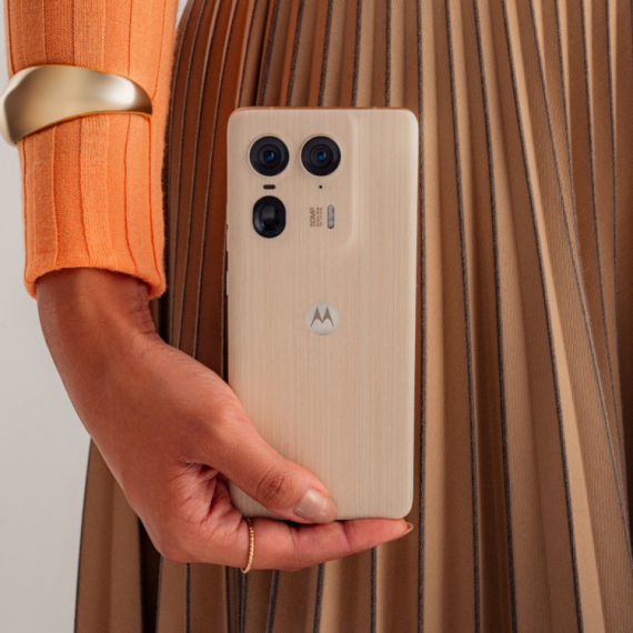 Motorola Edge 50 Ultra: Cena, specifikacije i dizajn u koji ćete se zaljubiti na prvi pogled
