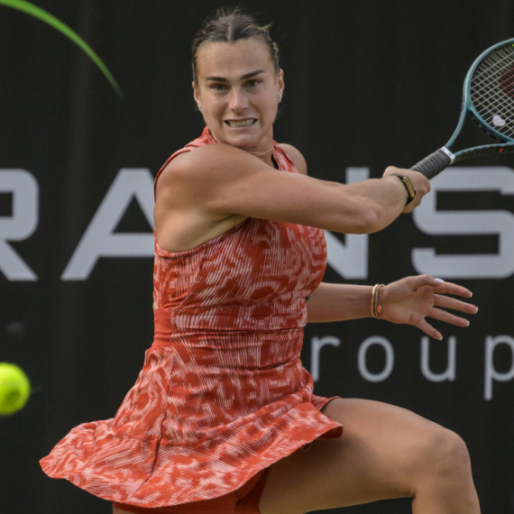 Žaber i Sabalenka predale mečeve