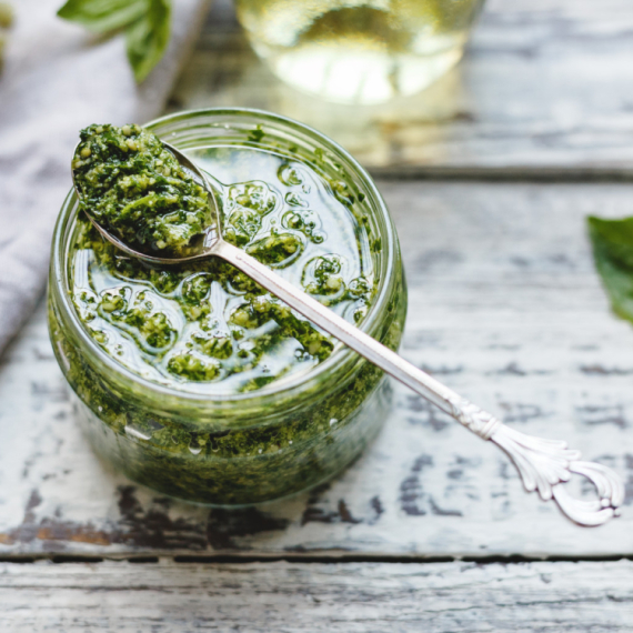 Ovo je originalni recept za pesto od bosiljka