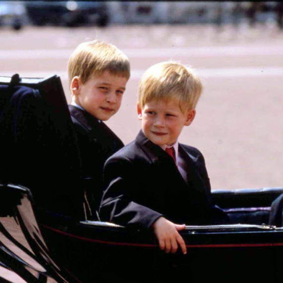 Poklon koji je zgrozio Kensingtonsku palatu: Šta je princeza Dajana dala Vilijamu za 13. rođendan?