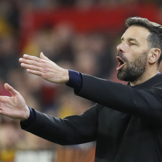 Van Nistelroj stiže u Junajted