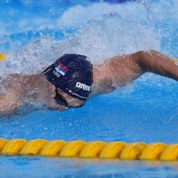 Barna bez medalje na 50m kraul