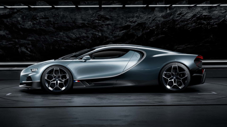 Novi Bugatti prvi put snimljen u vožnji, i to u komšiluku VIDEO