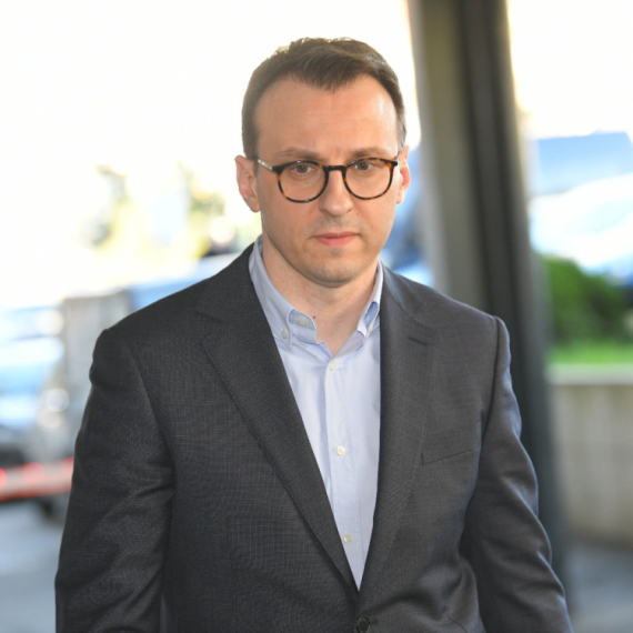 Petković: Protivpravna zabrana dinara na KiM, država će nastaviti s redovnim uplatama