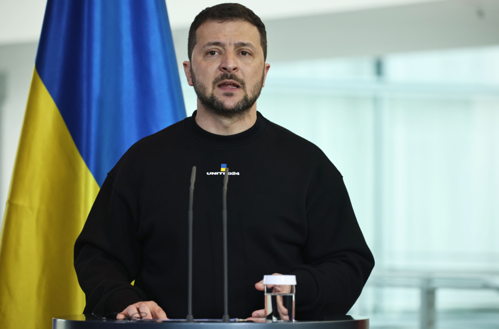 Anketa: Zelenski zadržava podršku, a evo ko mu "diše za vratom"