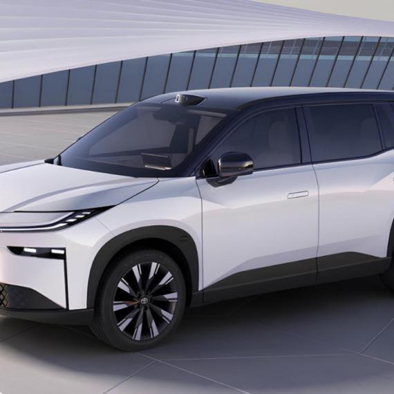 Toyota sprema električni model sa autopilotom poput Teslinog