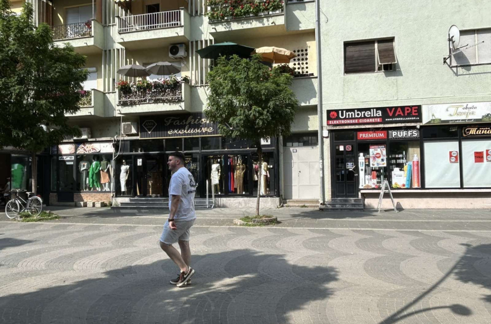 Policija i vatrogasci ispred zgrade napadača na žandarma FOTO