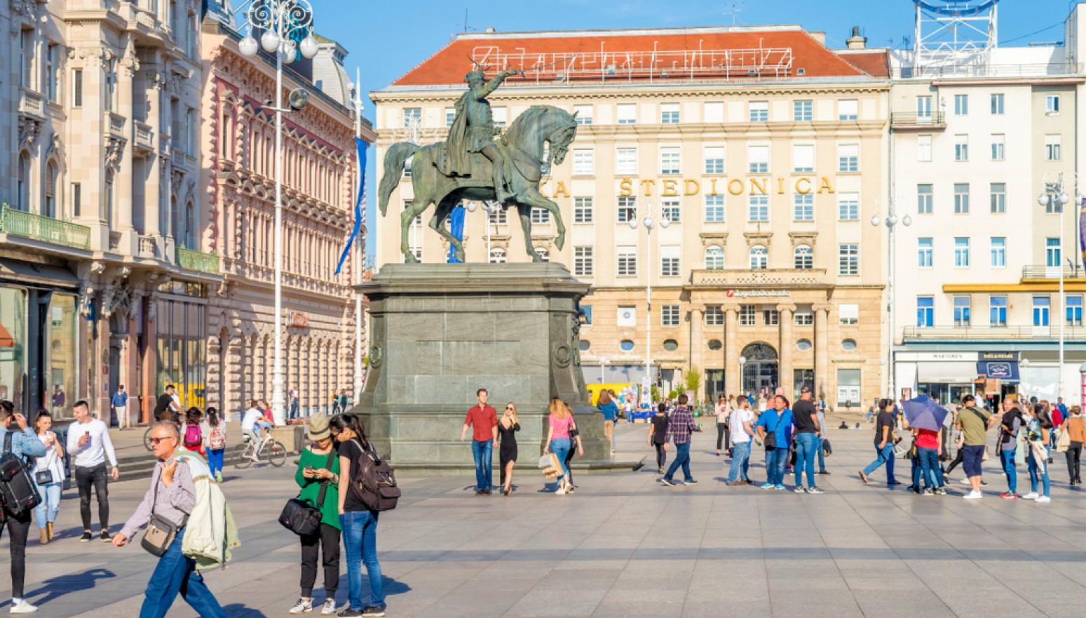 Rasizam u Zagrebu: Dvojici osamnaestogodišnjaka po mesec dana zatvora zbog napada na Indijca