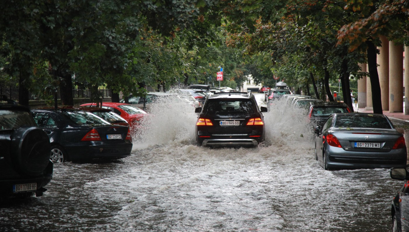 Chaotic in Serbia: Cities under water, the videos that are coming in are increasingly scary VIDEO