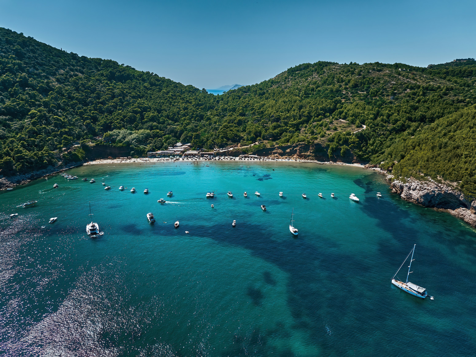 Ova ostrva su zamena za Dubrovnik, a za njih je malo ko čuo: Nestvarna priroda i kristalno more FOTO