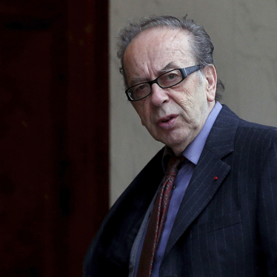Sahranjen Ismail Kadare