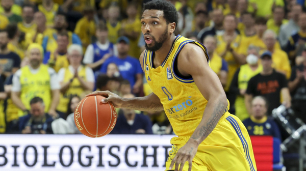 Sterling Braun napustio Albu, sve bliži crno-belom dresu