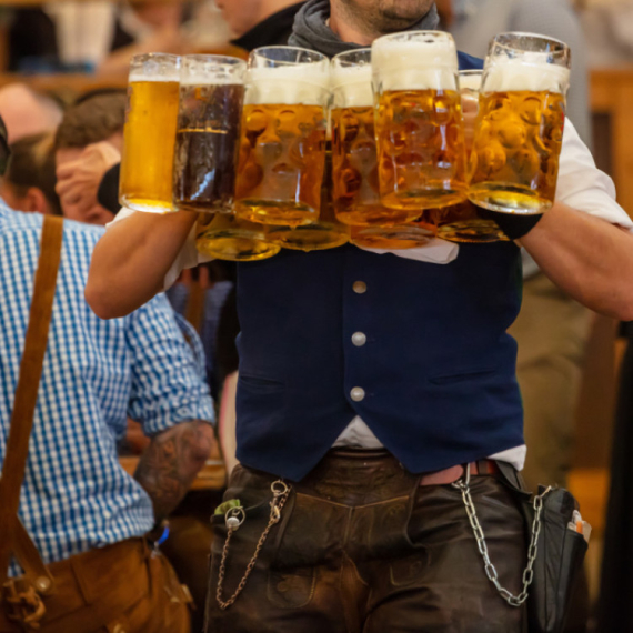 Skupo pivo i sve manje gostiju: Predlog koji je uzburkao Oktobarfest