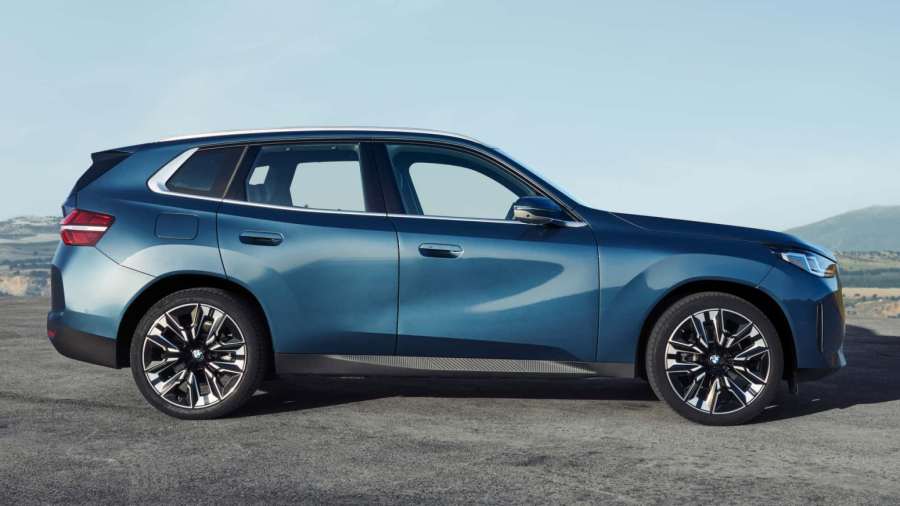 Debitovao novi BMW X3: Popularni SUV gazi četvrtu generaciju FOTO