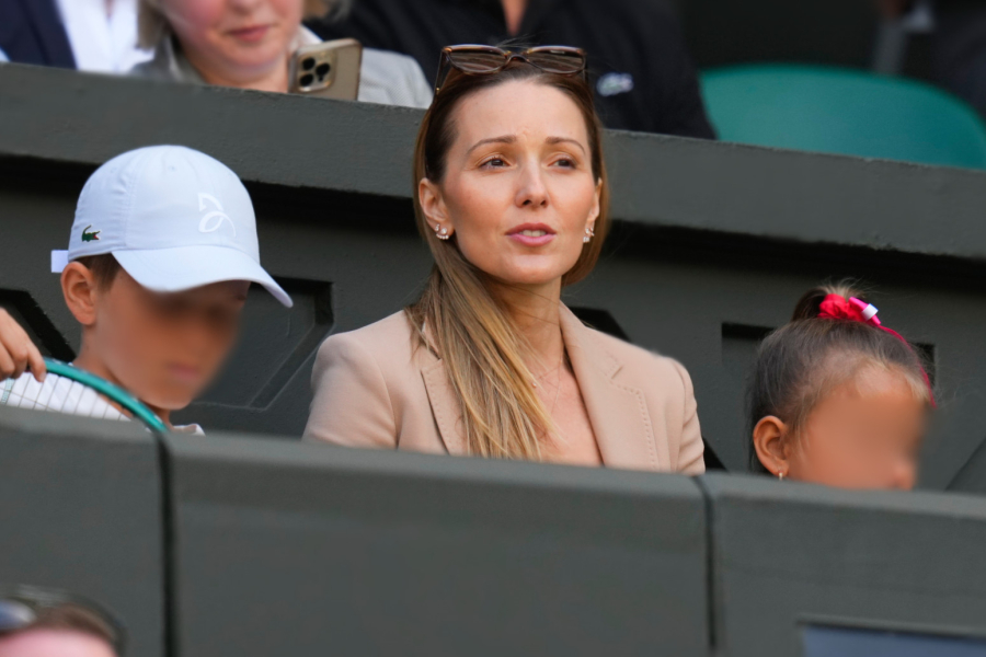 Jelena Đoković bodri Novaka svim srcem na Vimbldonu: Pogledajte kako izgleda FOTO