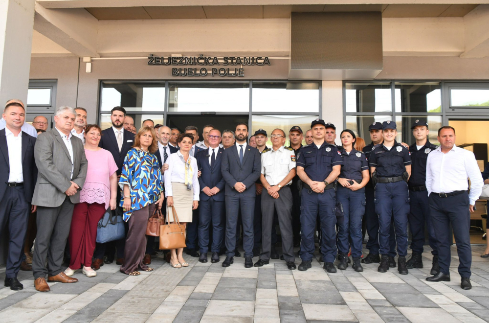 Otvorena zajednička železnička stanica Srbije i Crne Gore FOTO