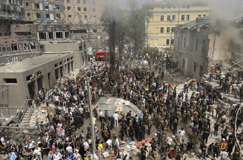 Zelenski kipi od besa: Ogromno razočaranje, razarajući udarac! Grli najkrvavijeg... FOTO