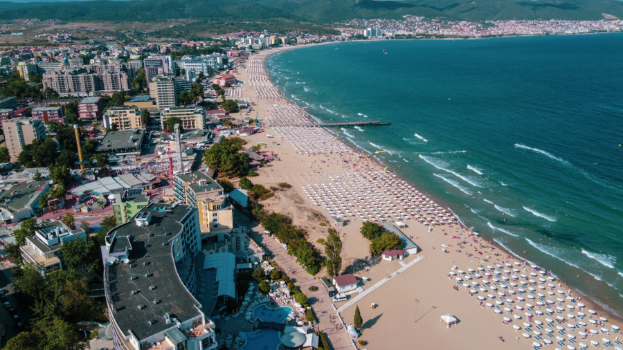 Ležaljke i suncobran samo pola evra: Ovde se cene nisu menjale 10 godina