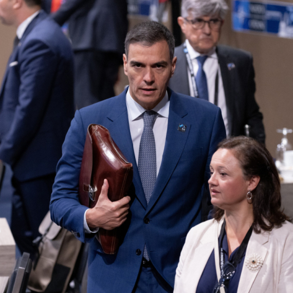 Spanish Prime Minister accused the West of hypocrisy; Macron responded: It's completely unfounded