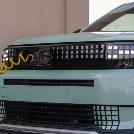 Novi Fiat SUV prvi put u javnosti: Panda dizajn dobija novi oblik FOTO