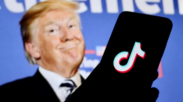 Tramp vratio TikTok državnim službenicima: Mogu opet legalno da gube vreme na mreži
