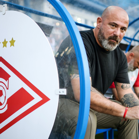 Stanković zagrmeo: "Ako imate pitanja o igri, pitajte ili ću odmah završiti konferenciju"