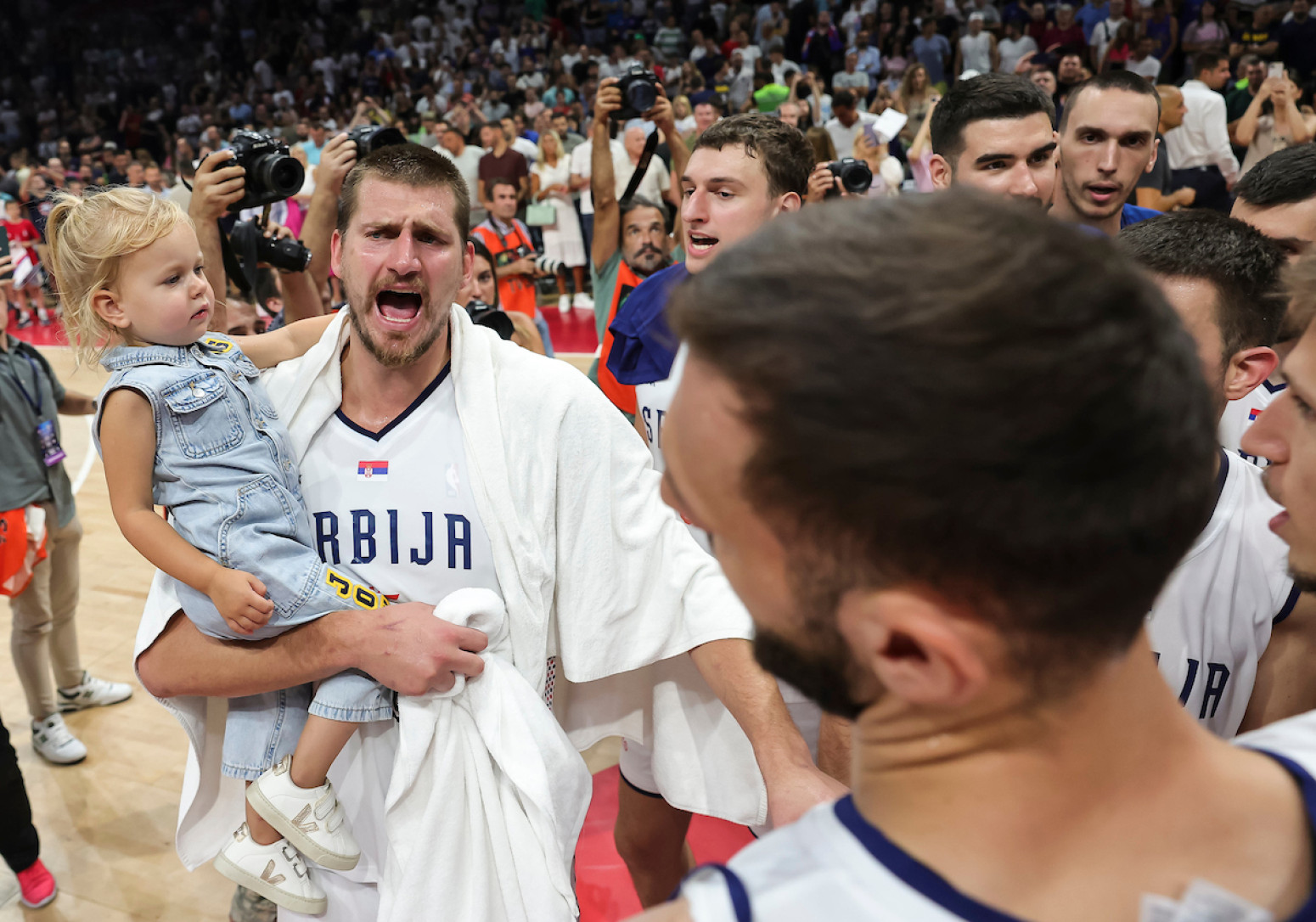 Bogdanović sipao, Jokić u svom stilu – Srbija raznela Grčku!
