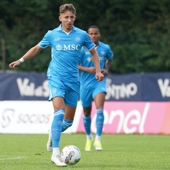 Lindstrom pojačao Everton
