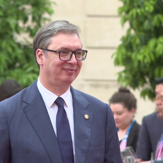 Vučić iz Pariza: "Ponosan sam na Srbiju"; "Mnogima na Zapadu ne odgovara snaga Srbije" VIDEO