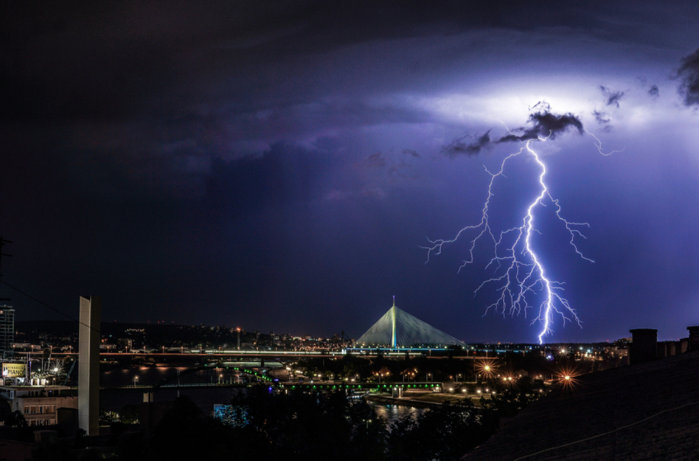"Red" warning: The storm will "hit" with great force