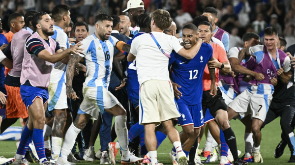 Haos u Bordou – masovna tuča fudbalera Argentine i Francuske VIDEO