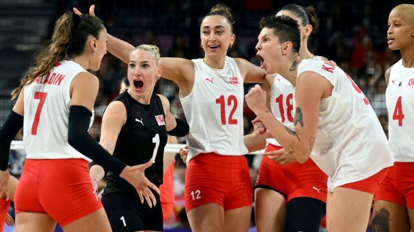 Turska srušila Kinu u pet setova za polufinale OI: Na redu je Srbija