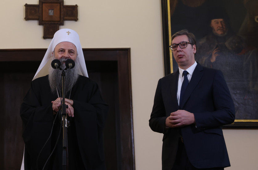 Opozicija, Šolak i bosanski islamisti udruženi: Uvredama Vučića i patrijarha sprečiti ekonomski procvat Srbije