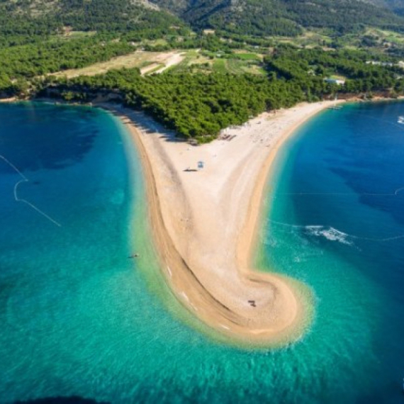 Hrvatska plaža proglašena za jednu od najmirnijih u Evropi: Ovde vam neće presesti gužva FOTO
