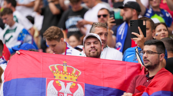 Navijači se odazvali Srbiji FOTO