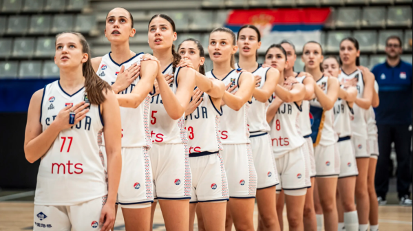Srbija u polufinalu