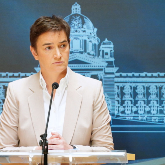 Brnabić na udaru brutalnih pretnji FOTO