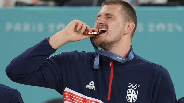 "Zlatni" košarkaši dobili bronzu; Nestvaran poraz rvača; Srbija stala na pet medalja