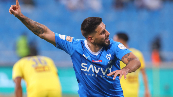 Mitrović spasao, SMS uveo Al Hilal u finale VIDEO