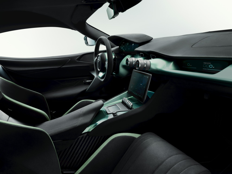 Rimac objavio nove fotografije Nevere R: Auto je radikalan, buntovan i neumoljiv FOTO