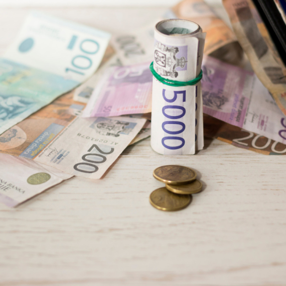 U ovom delu Srbije zarađuju preko 110.000 dinara: Ovo su prosečne plate