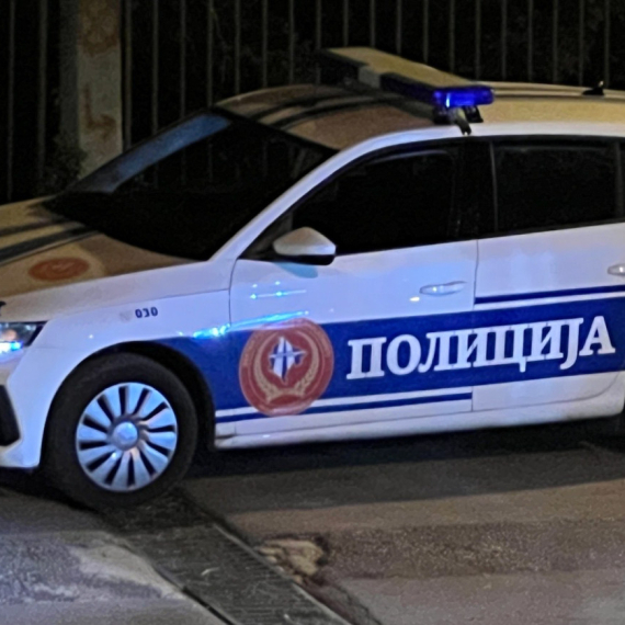 Užas u Nikšiću: Dečak izazvao saobraćajku; Pešak teško povređen