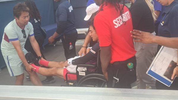Horor na US openu – Kecmanovićev rival plakao, pa ga odveli u kolicima FOTO