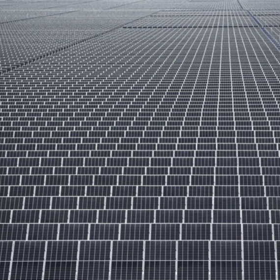 Kina proizvela za 6 meseci više solarne energije nego Amerika u celoj svojoj istoriji FOTO