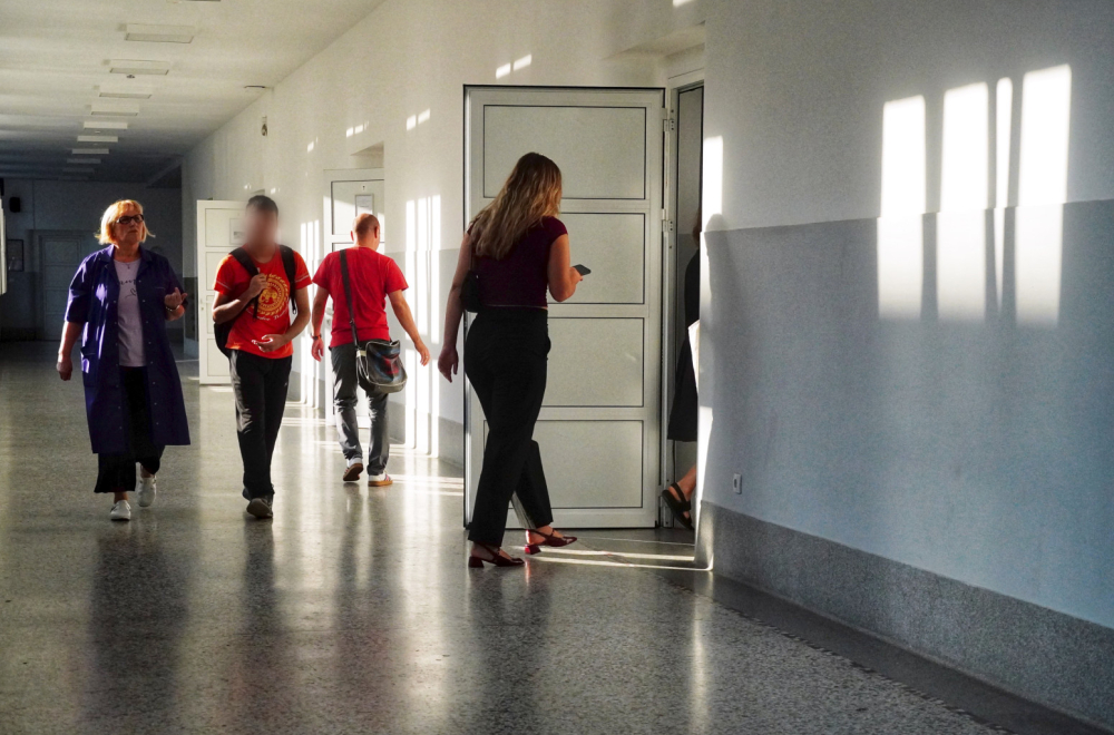 Nova školska godina i nova pravila: U kojoj garderobi sme da se uđe u školu? VIDEO